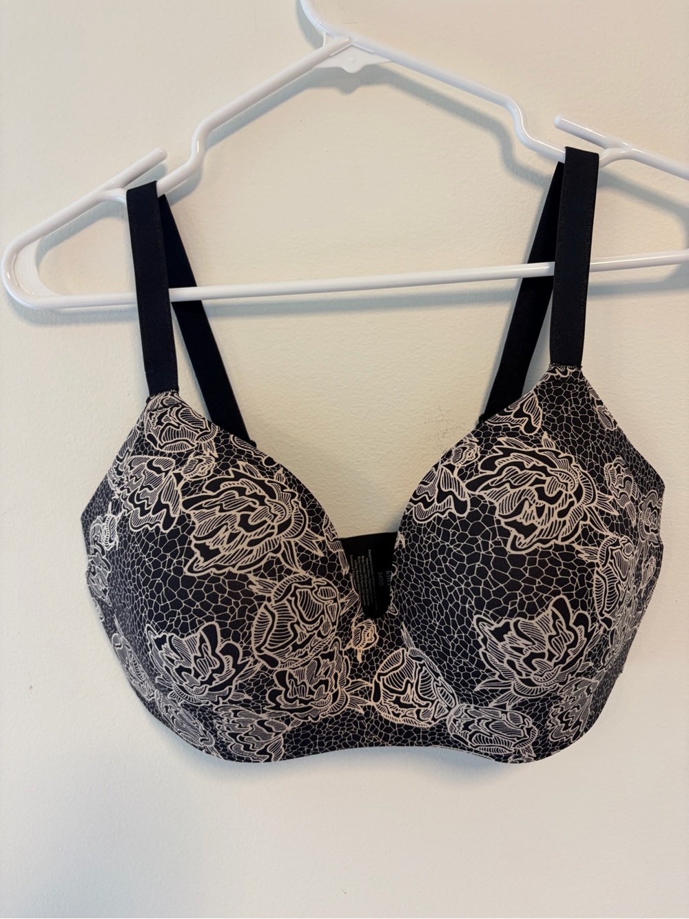 Knix WingWoman Contour Bra 34DD Wireless T-shirt Bra Comfort Floral Black Nude